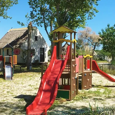 Le Camarguais Camping