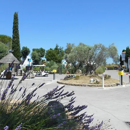 Camping Le Camarguais 4*